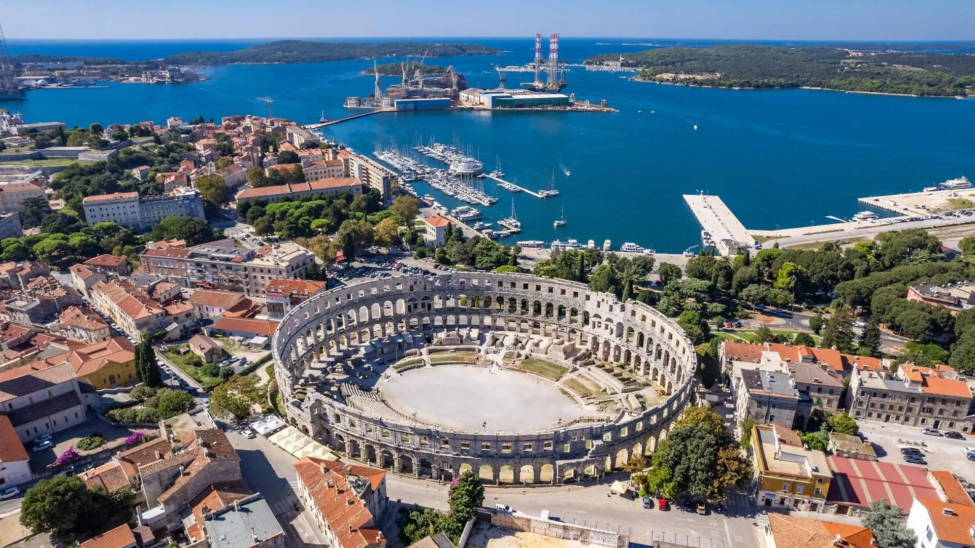 Apartment Augustus Forum View Pula Croatia